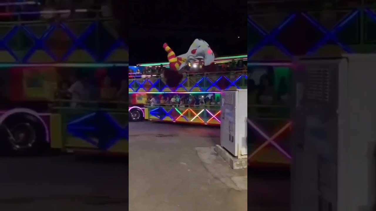 Confira o mortal do Fof&atilde;o na Carreta da Alegria Pop Star! 🚂 #shorts