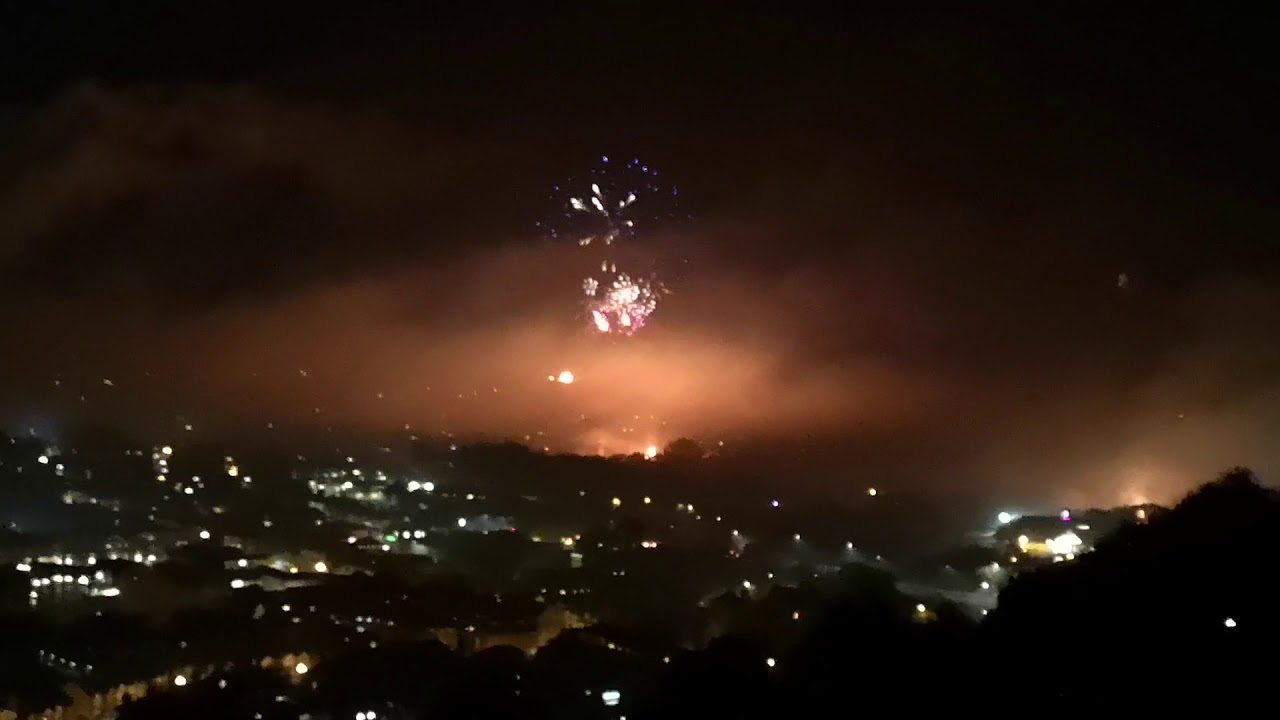 Bonfire Lewes 2018 golf course full fireworks