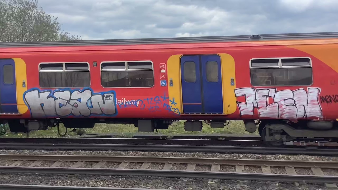 Trains at Raynes Park 13.04.2021 (with 2 guests) Trainspotting Tour Episode 22 (Part II)