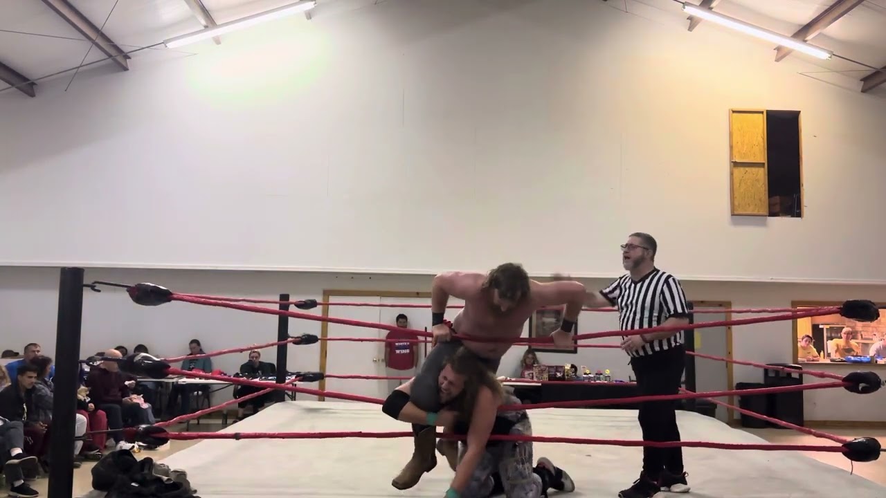 Full Match: Logan Knight Vs. Red James