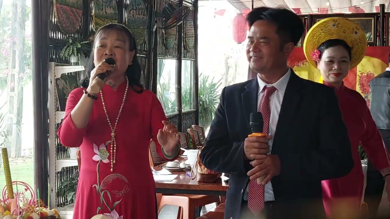 CK LỜI HẸN HOA BAN DO CA SĨ VƯƠNG HUẤN VÀ THANH THANH HƯƠNG TRÌNH BÀY