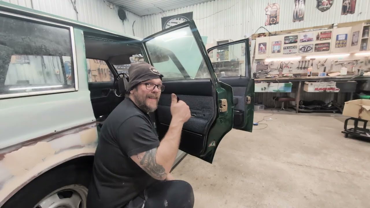 Volvo 145 Inredning Fortsätter 