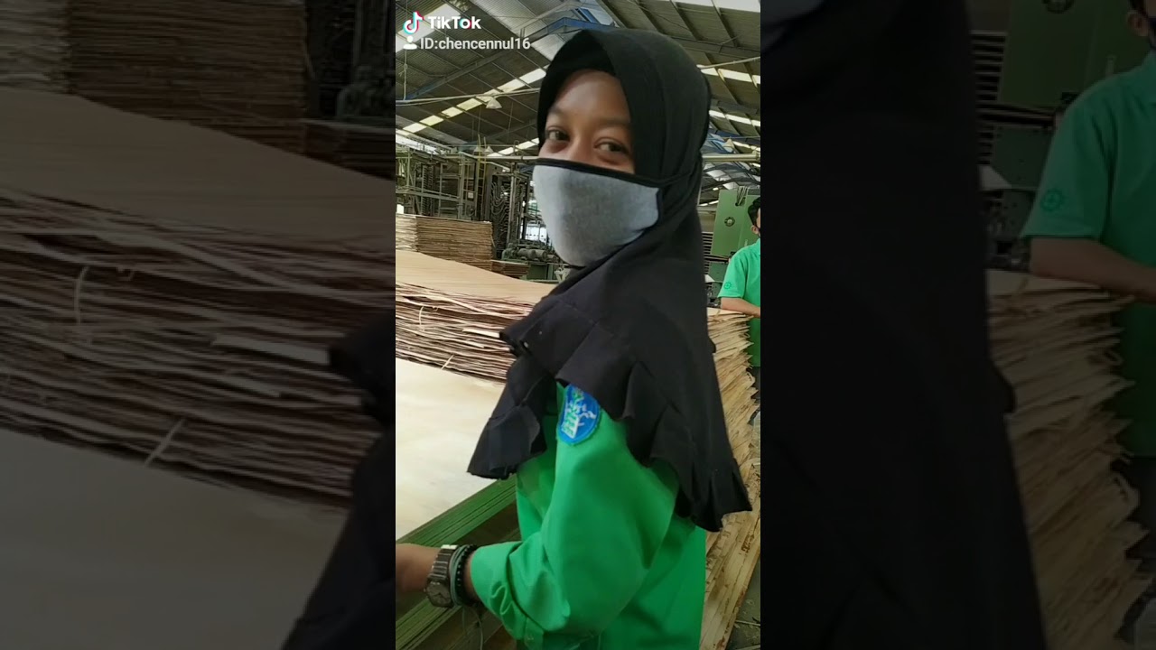 Sekilas muka2 manusia butuh duwit banget😁