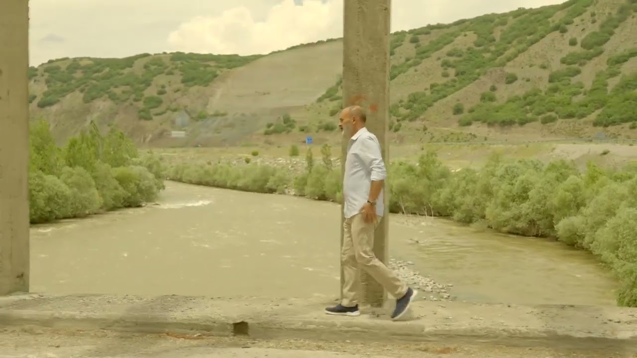 Zeynel Vardık - Gönül Canan Değil Canımdır Yurdun