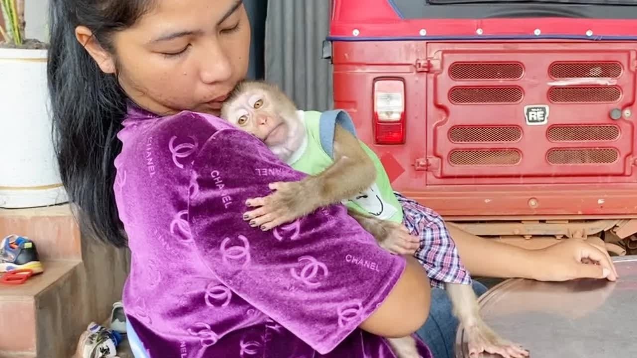 Most Sweetheart Lil DAM Laying On Mom Hug Very Warming