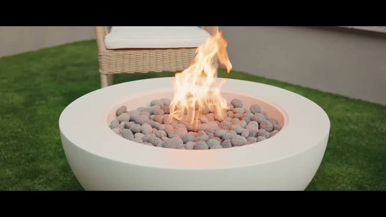 The Ultimate Fire Pit Design Guide: Real Spaces & Breathtaking Night Views ✨🔥🪵