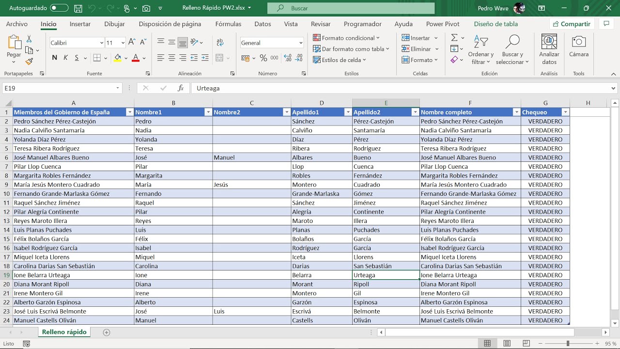 Separar nombres compuestos con el Relleno Rápido en Excel