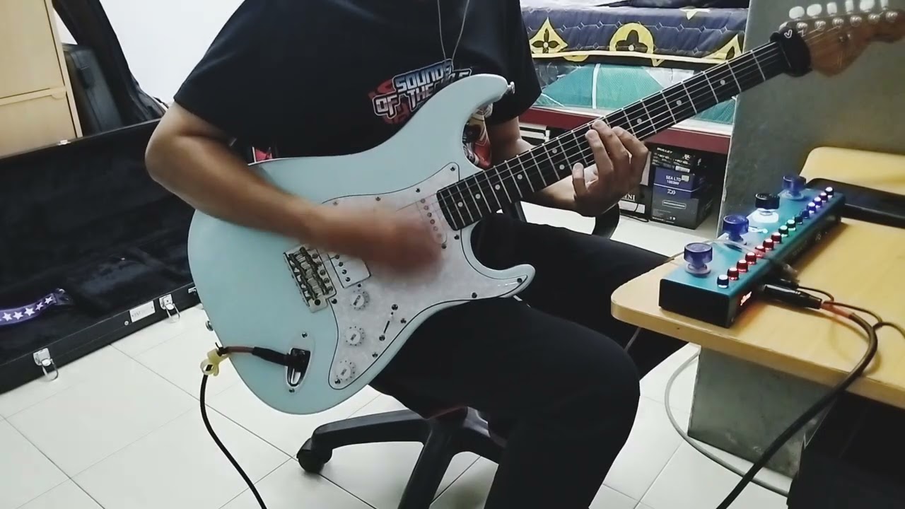 Fantasy {Meiko Nakahara}Intro guitar cover 😅🙏🙏 