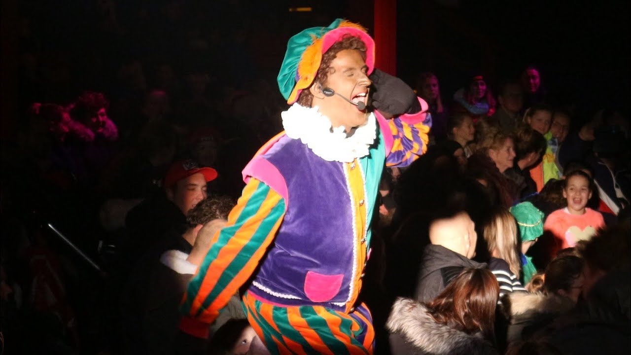 Sinterklaasshow Met Stuntel Piet Winter Slagharen