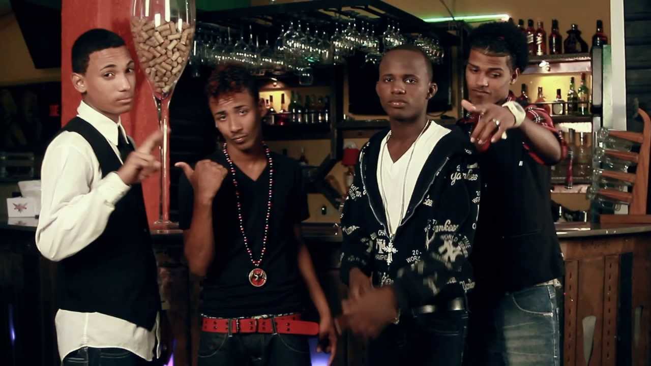 Beza Flow Ft Jhonkow Los Tenis Y Los Cualto (Video Official HD)
