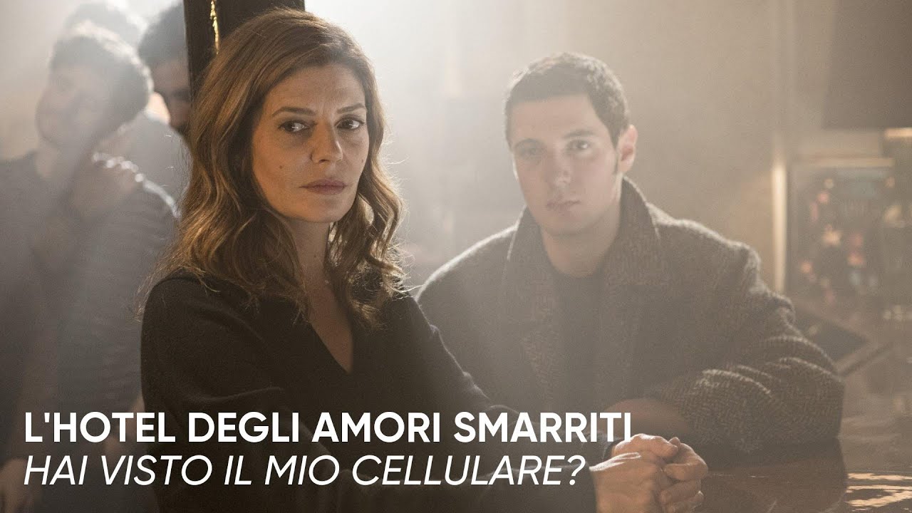 L&rsquo;hotel degli amori smarriti | Clip: Hai visto il mio cellulare?