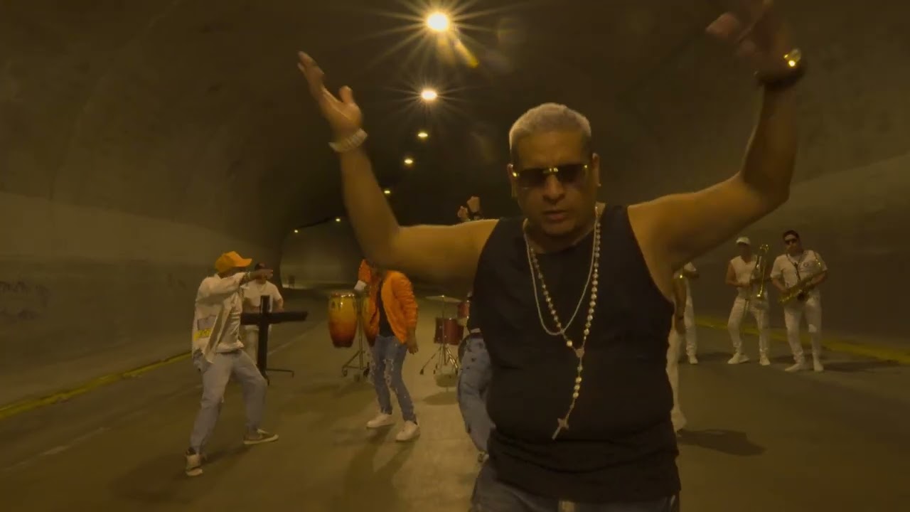 ALV , Barrio Fino Orquesta (@Arc&aacute;ngel  @GrupoFronteraOficial )