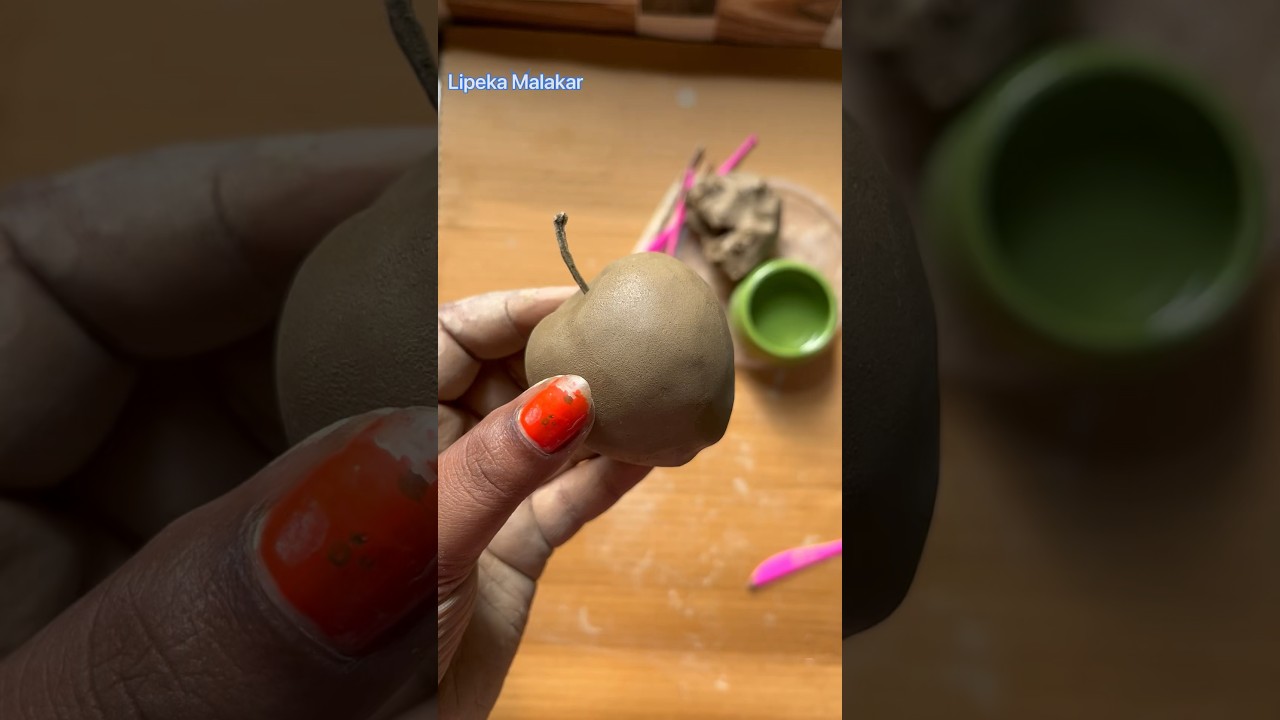 How to make apple with clay 🍎🥰 /clay fruits /clay art and craft 