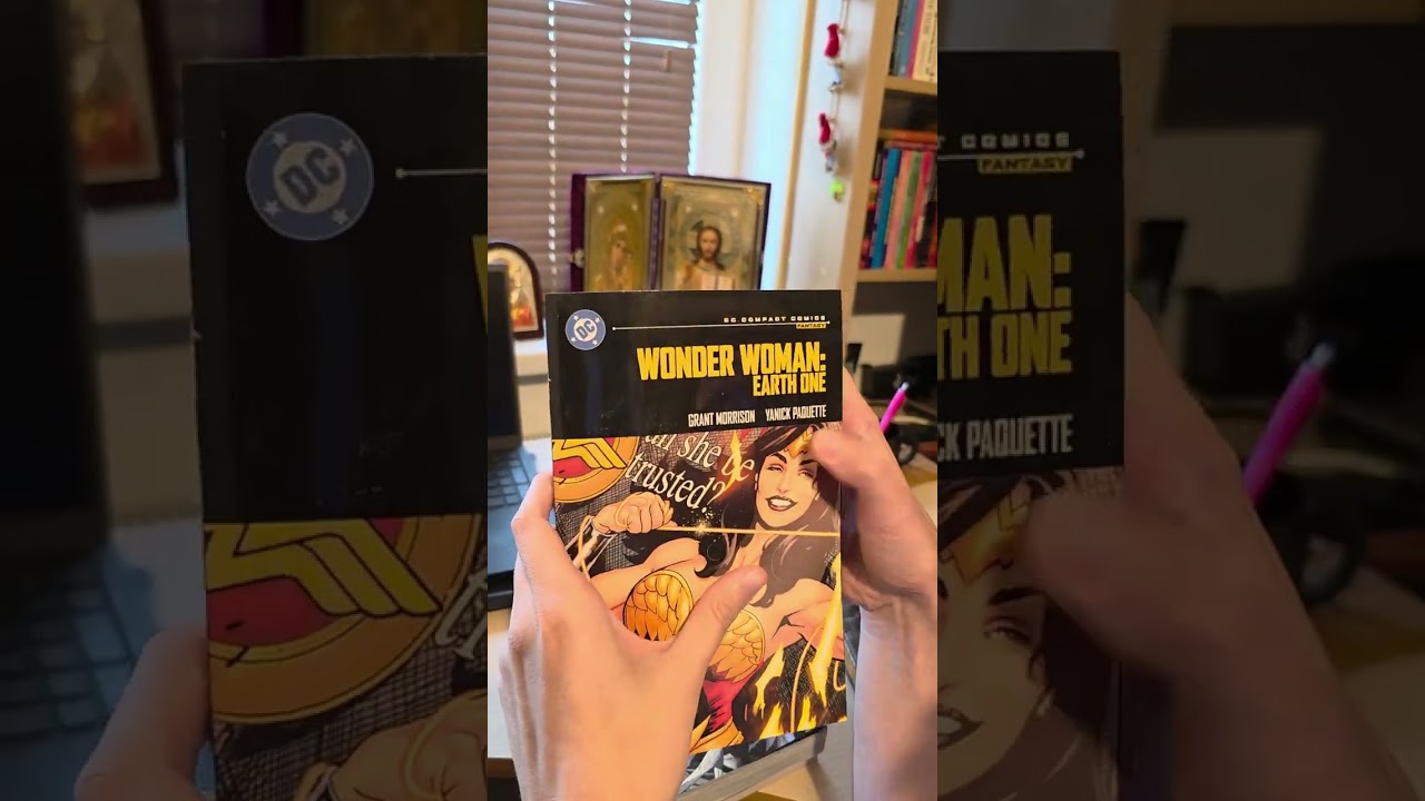 DC COMPACT COMIC HAUL