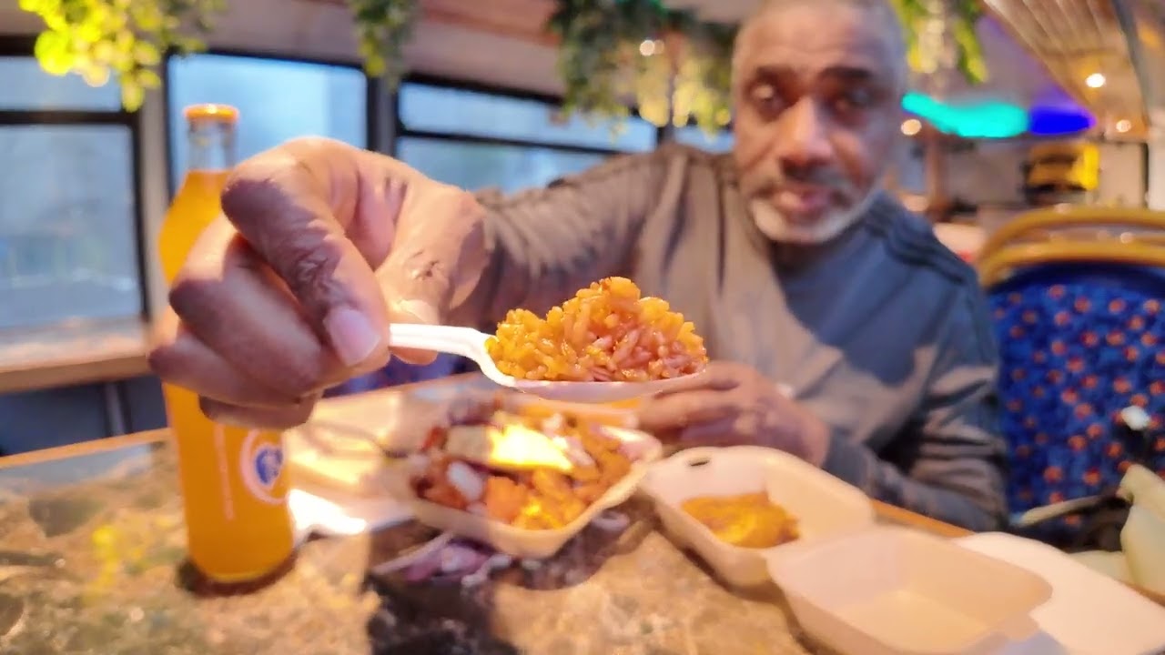 I Try Nigerian Street Food On A Bus: Suya Hut In Barking 