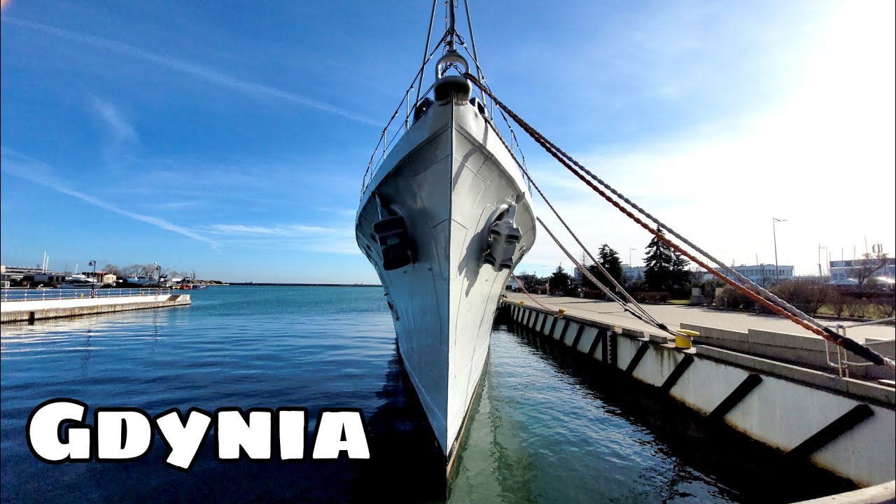 Skąd odpływał Basi dziadek i  Błyskawica jak nóż - Gdynia Skwer Kościuszki