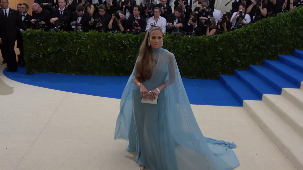 Jennifer Lopez and Alex Rodriguez Arod light up the carpet at Met Gala 2017