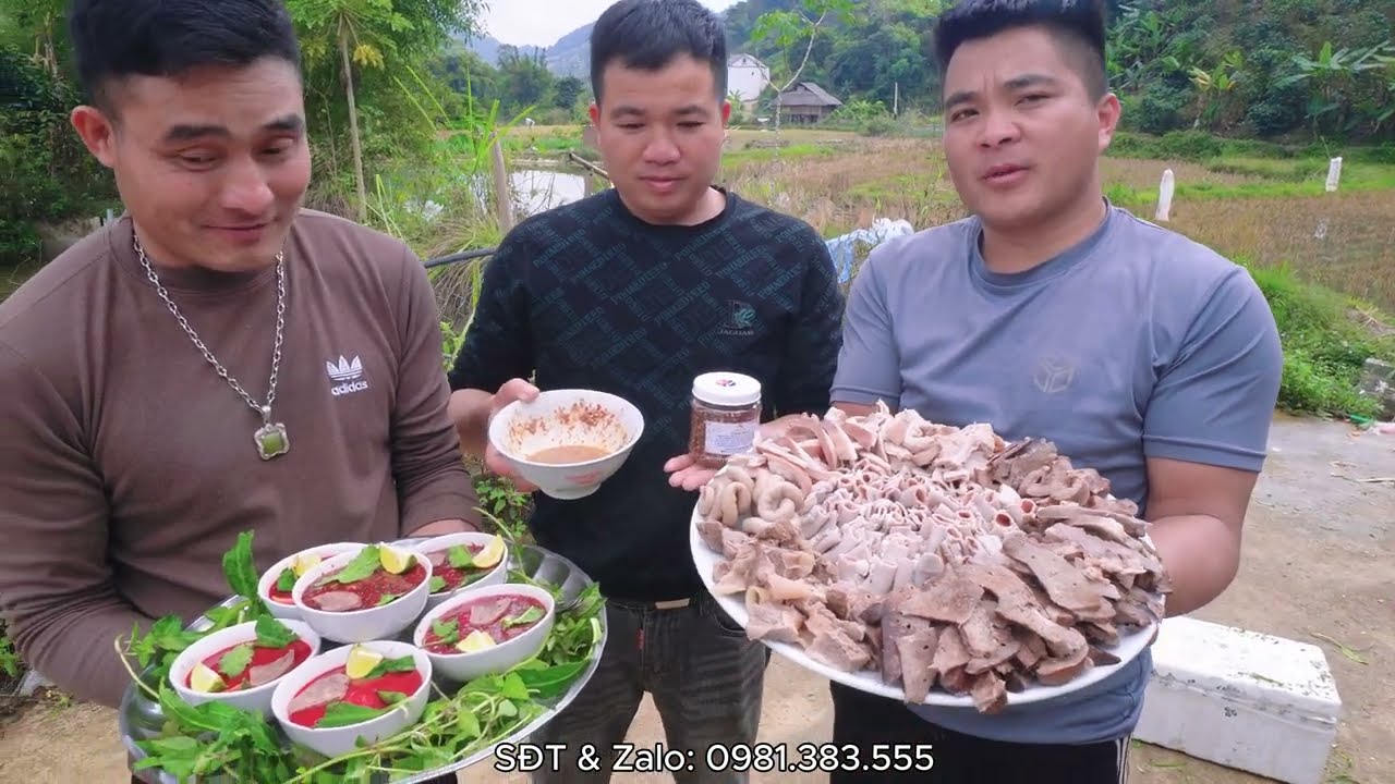 Mẹt Lòng lòng lợn & Tiết canh quá ngon | Nhịp Sống Tây Bắc