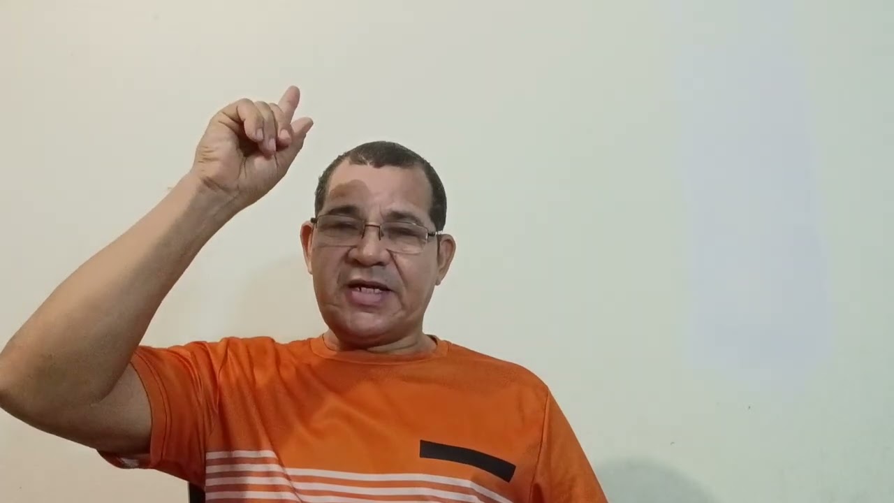 Estás en un país ajeno tenga respeto y agradesca