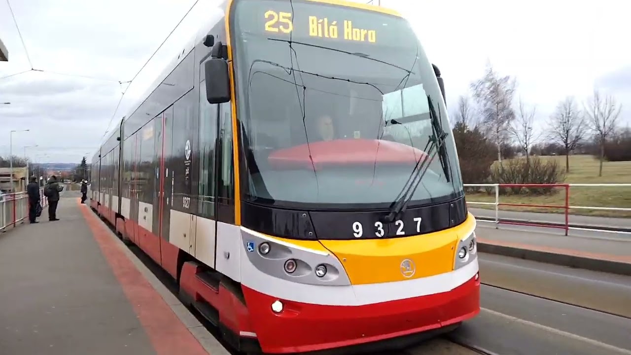 Šocení - MHD na Vypichu + Tramvaje v zastávce U Kaštanu