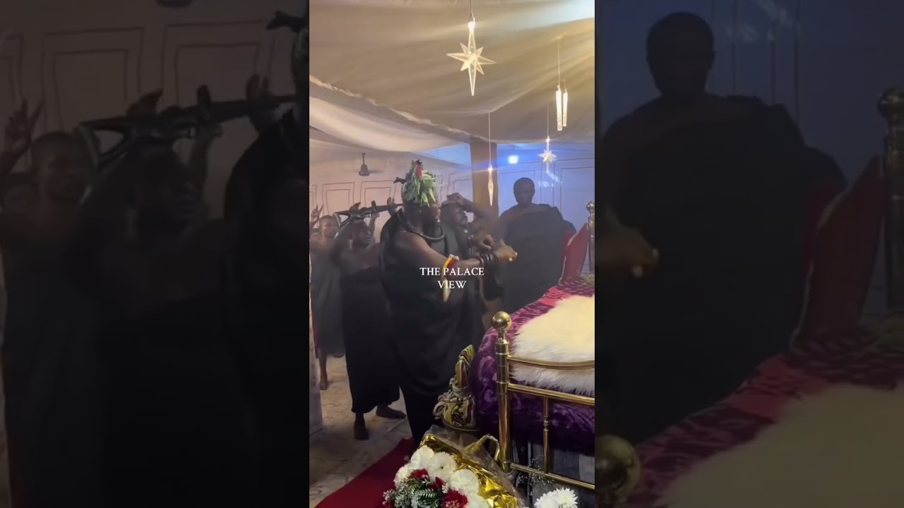 OTUMFUOR PAYING LAST RESPECT TO NANAHEMAA