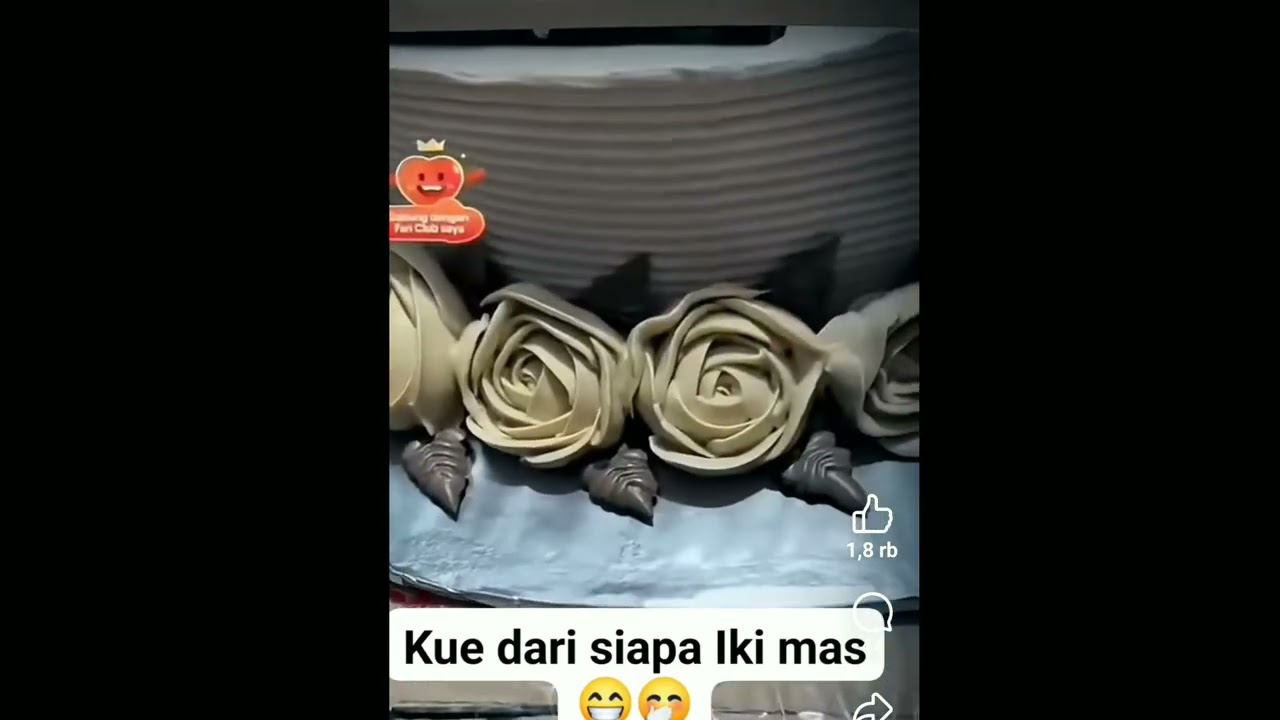 MAS IYUN DAPAT KUE ULANG TAHUN DARI SI 