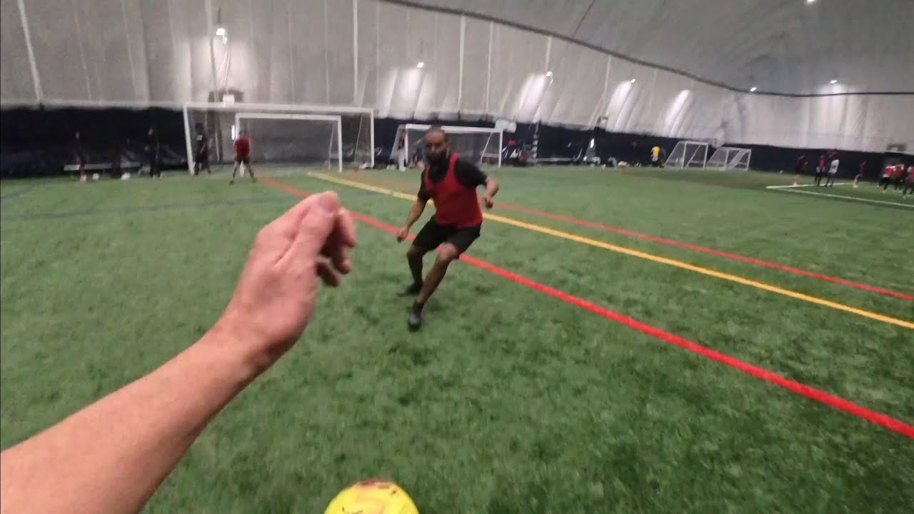 Кто сказал, что 30 — это старость? 👴🏼⚽️ (Ранний гол и дриблинг)