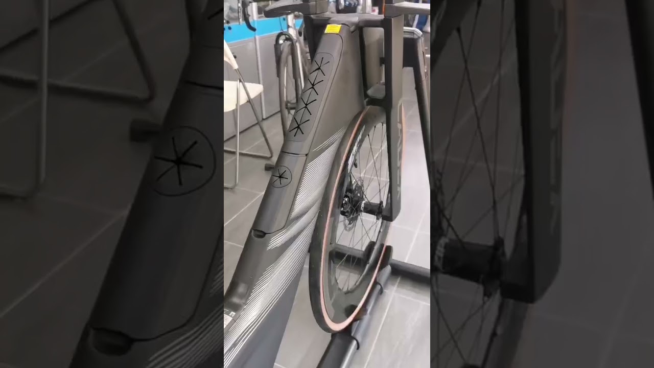 Cadex Tri Bike