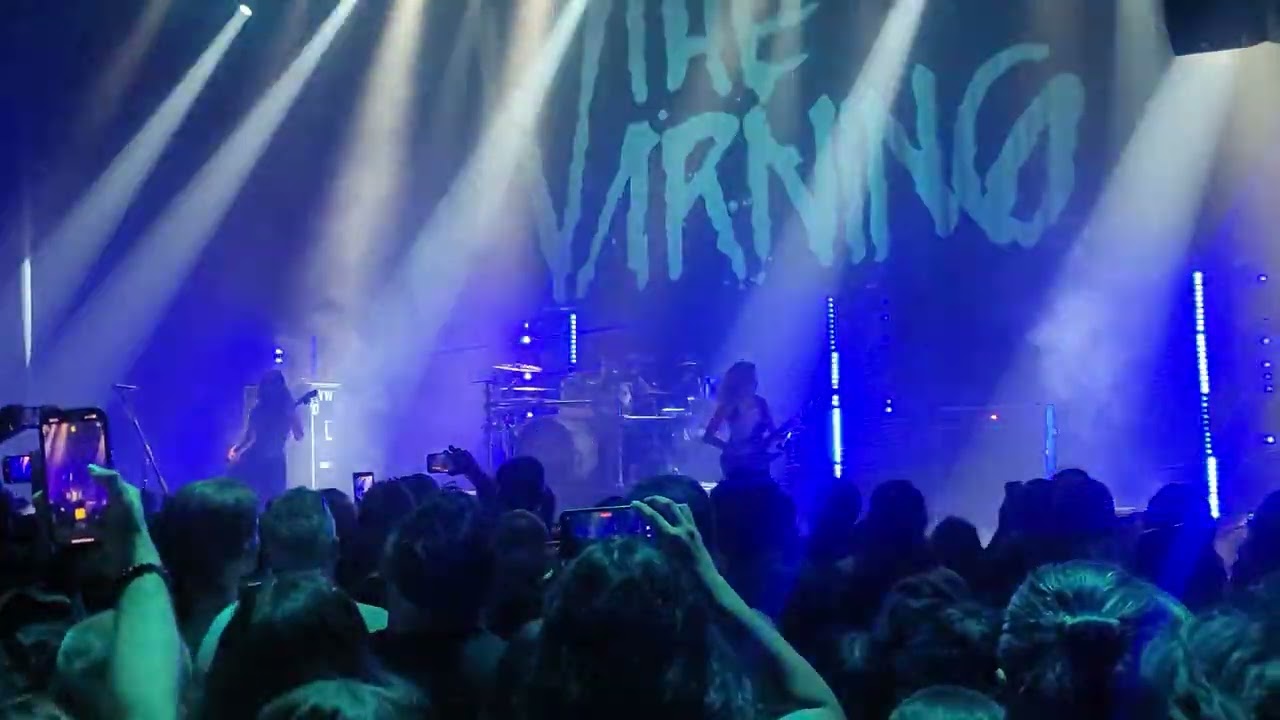 ESCAPISM VEGAS ALT CAM THE WARNING LIVE THE RIVIERA THEATRE CHICAGO IL JULY 22 2025