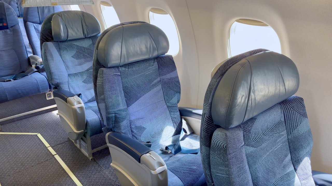 Air Canada Express Embraer 175 Business Class | Full Experience | Toronto to Montreal