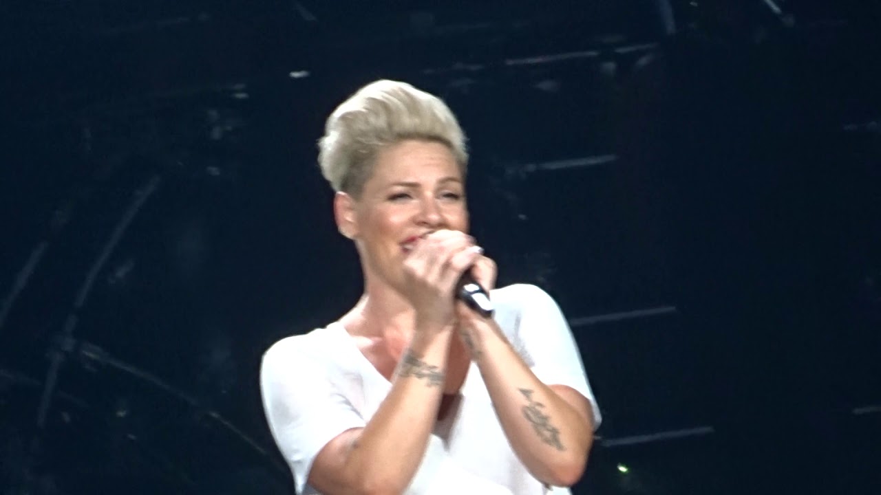 Pink - Glitter In The Air - LIVE in Köln 05.07.2019