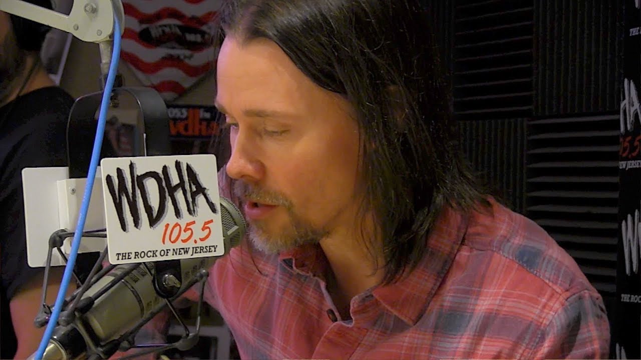 Myles Kennedy Performed 