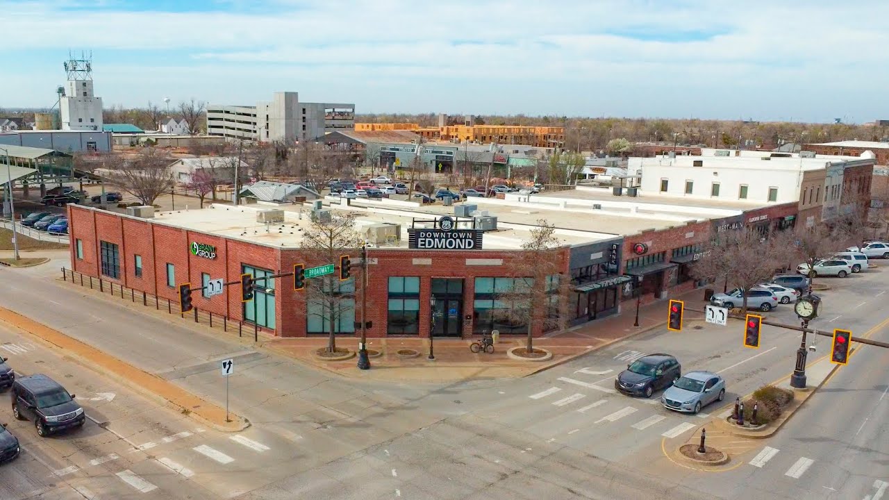 Edmond 🇺🇸 Oklahoma [Drone Footage]