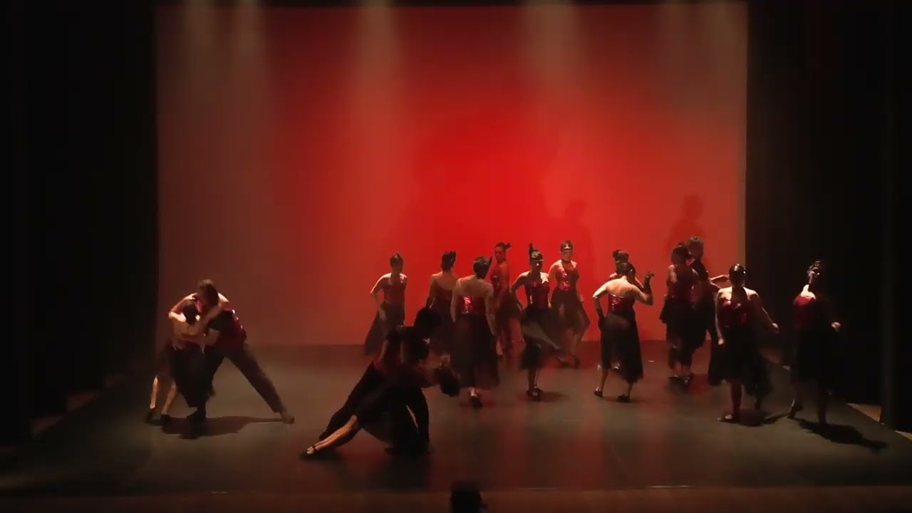 Moulin Rouge - Studio Adriana Alcântara