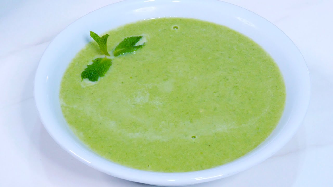 Крем - суп из зелёного горошка со шпинатом. Нежное и ароматное блюдо.