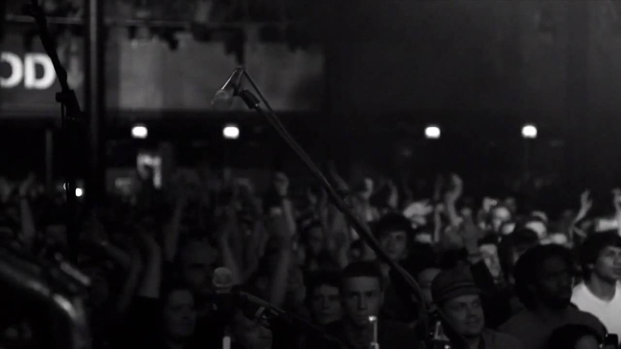 Bonobo 'Stay The Same' feat. Andreya Triana - Live At The Roundhouse