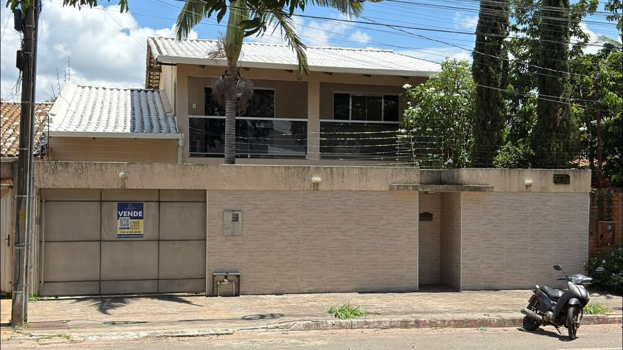 Sobrado estratégico em avenida de alto fluxo em Caldas Novas