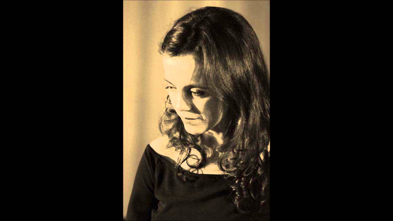 Helena Oliveira - Saudade (Ilha Graciosa) Album EssênciasAcores