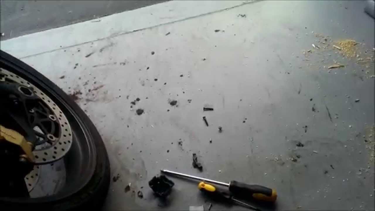 2005 Suzuki GSXR 600 Headlight and Starter button fix