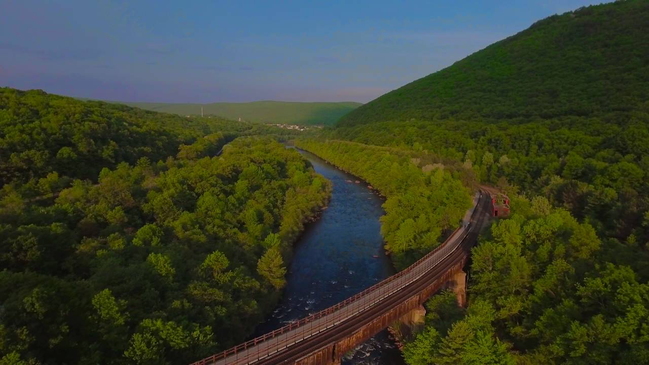 Pocono Mountain River, Pennsylvania | DJI Phantom 4 [4k]