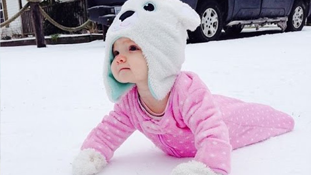 Cute Babies Playing in the Snow First Time - Funny Baby Outdoor Videos