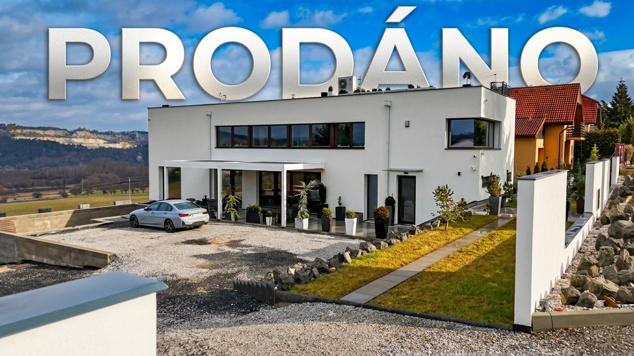 Moderní rodinný dům 294 m² v obci Tmaň s panoramatickými výhledy na Český kras