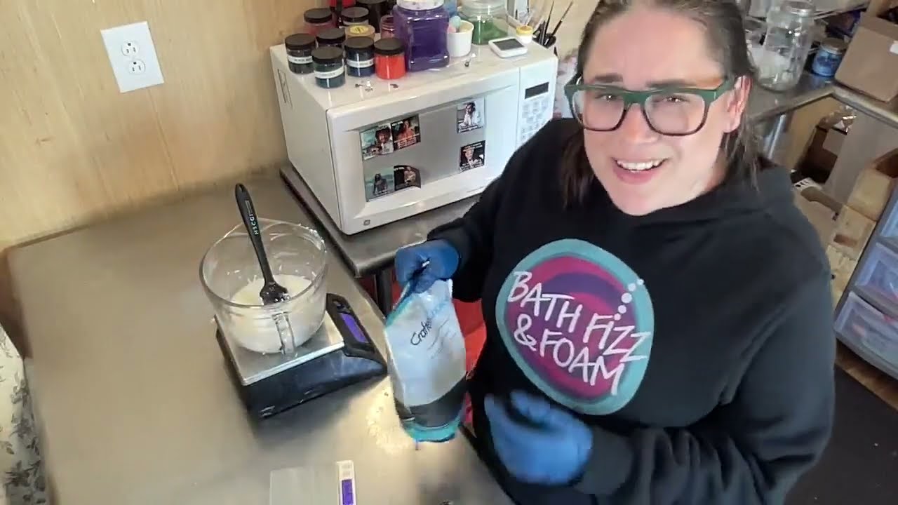 Make With Me Monday | Shampoo Bars! (Replay)
