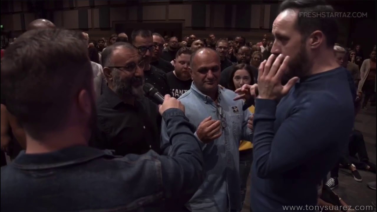 Former muslim receives the baptism of the Holy Spirit