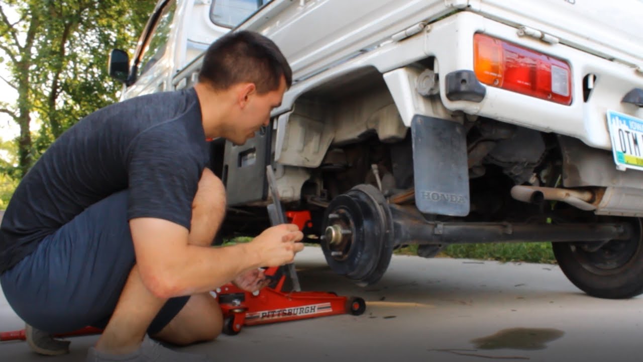 Anatomy of a 1998 Honda ACTY mini truck