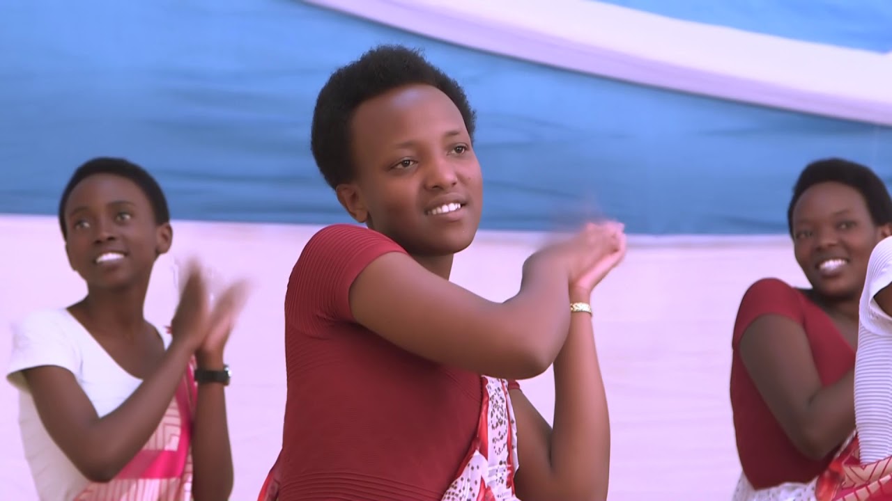 IBYO WAREMYE by VUMILIA CHOIR CEP-UR HUYE {Official Video Full HD} 2017