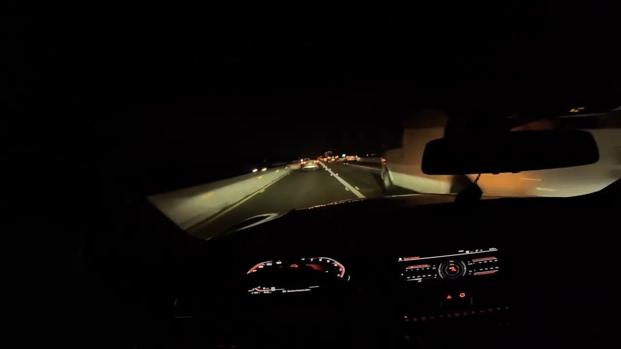bmw hitting tight 3 lane