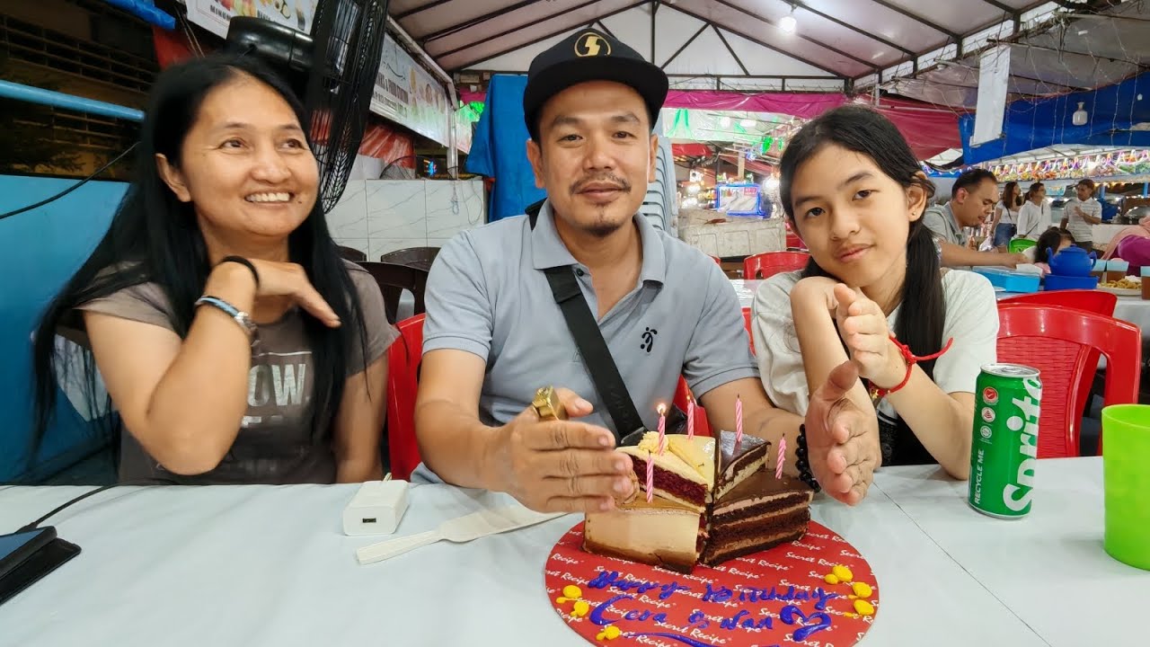 Family Makan Seafood di Todak Waterfront Kota Kinabalu 