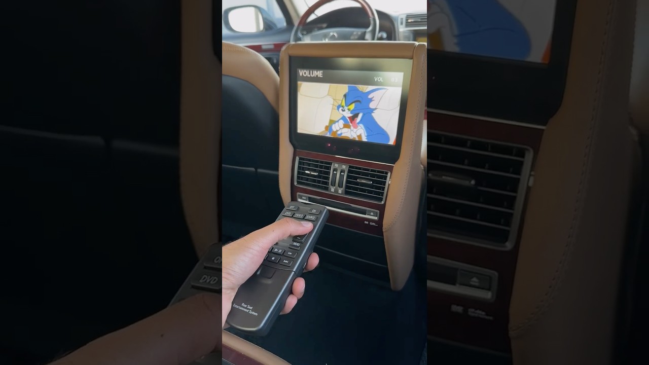 What’s inside a Lexus LS 460L?