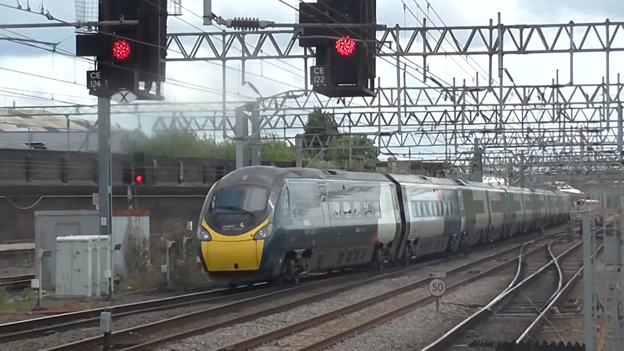 Avanti West Coast Pendolino no: 390117 @ Crewe {1A46} 12/07/2023.